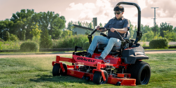 Gravely® reintroduces Pro-Turn® 200 to fill commercial zero-turn market gap